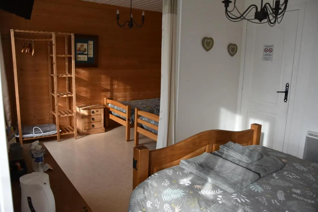 Ker-Loen Bed & Breakfast Val-Couesnon 3*,  France
