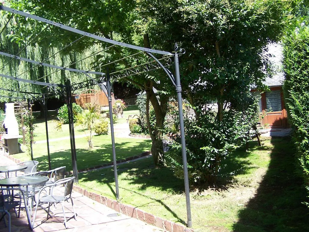 ***  Ker-Loen Bed & Breakfast Val-Couesnon France